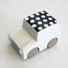 Dot White: Kuruma Wind-up Car